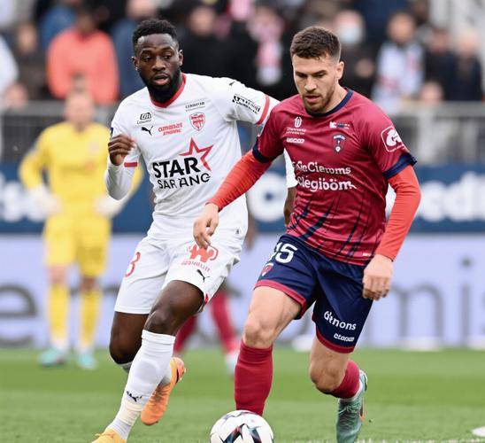 克莱蒙主场大胜圣埃蒂安，取得胜利