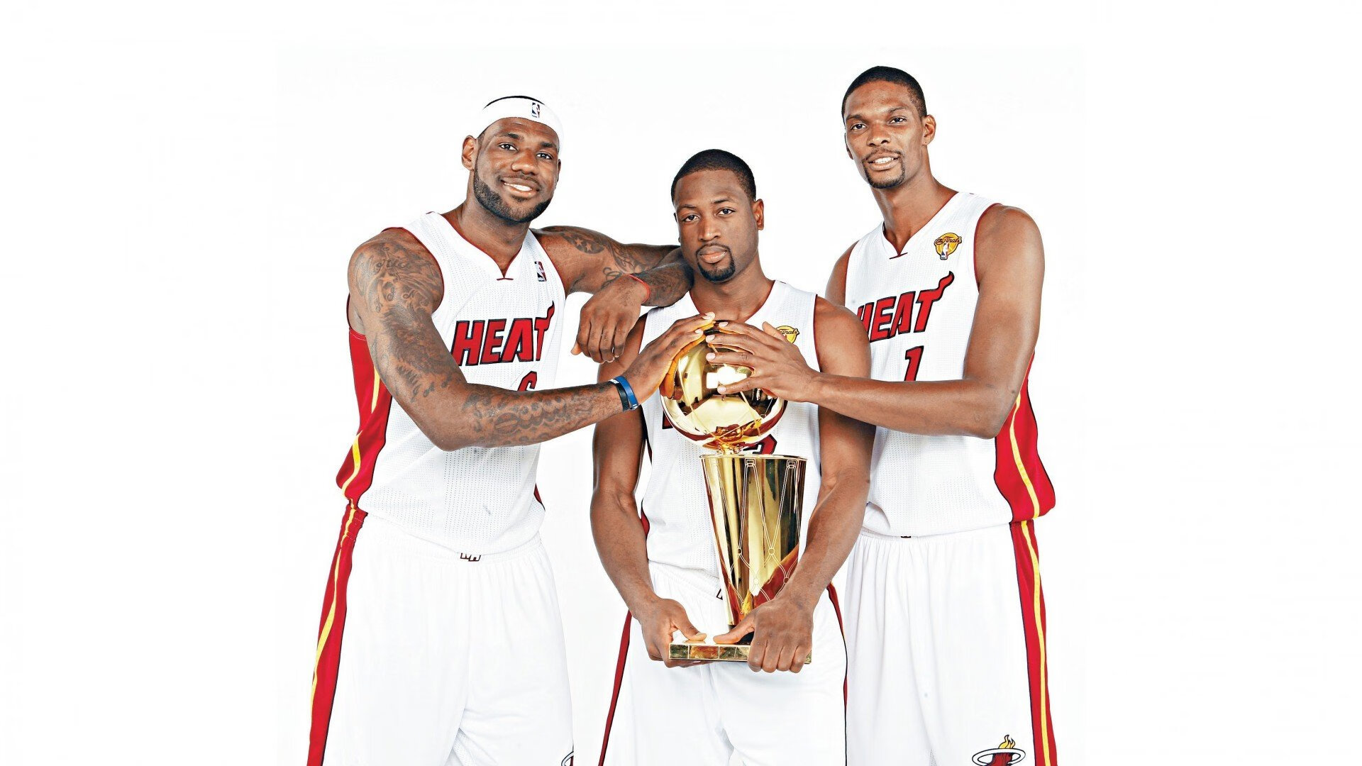 文班亚马的戈壁绝响，当法国高塔在红山体育馆投下制胜阴影