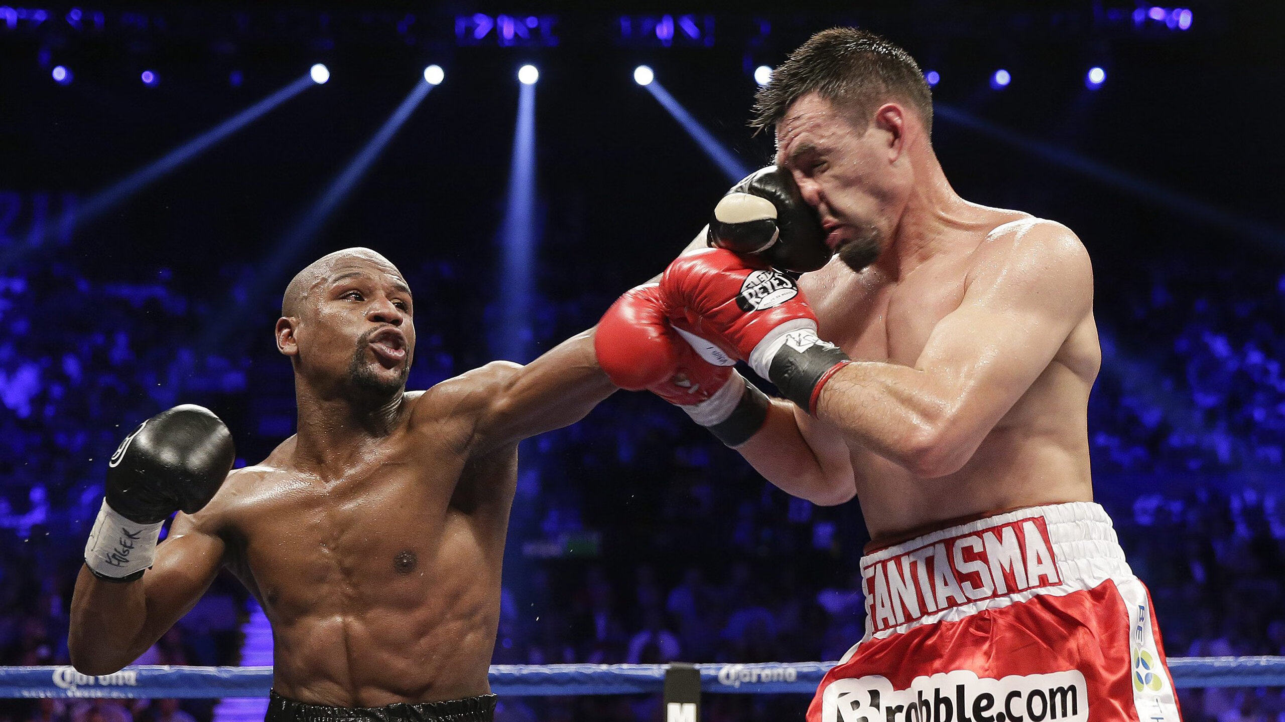 赛道与球场,F1街道赛的攻防艺术与老鹰防守的战术启示