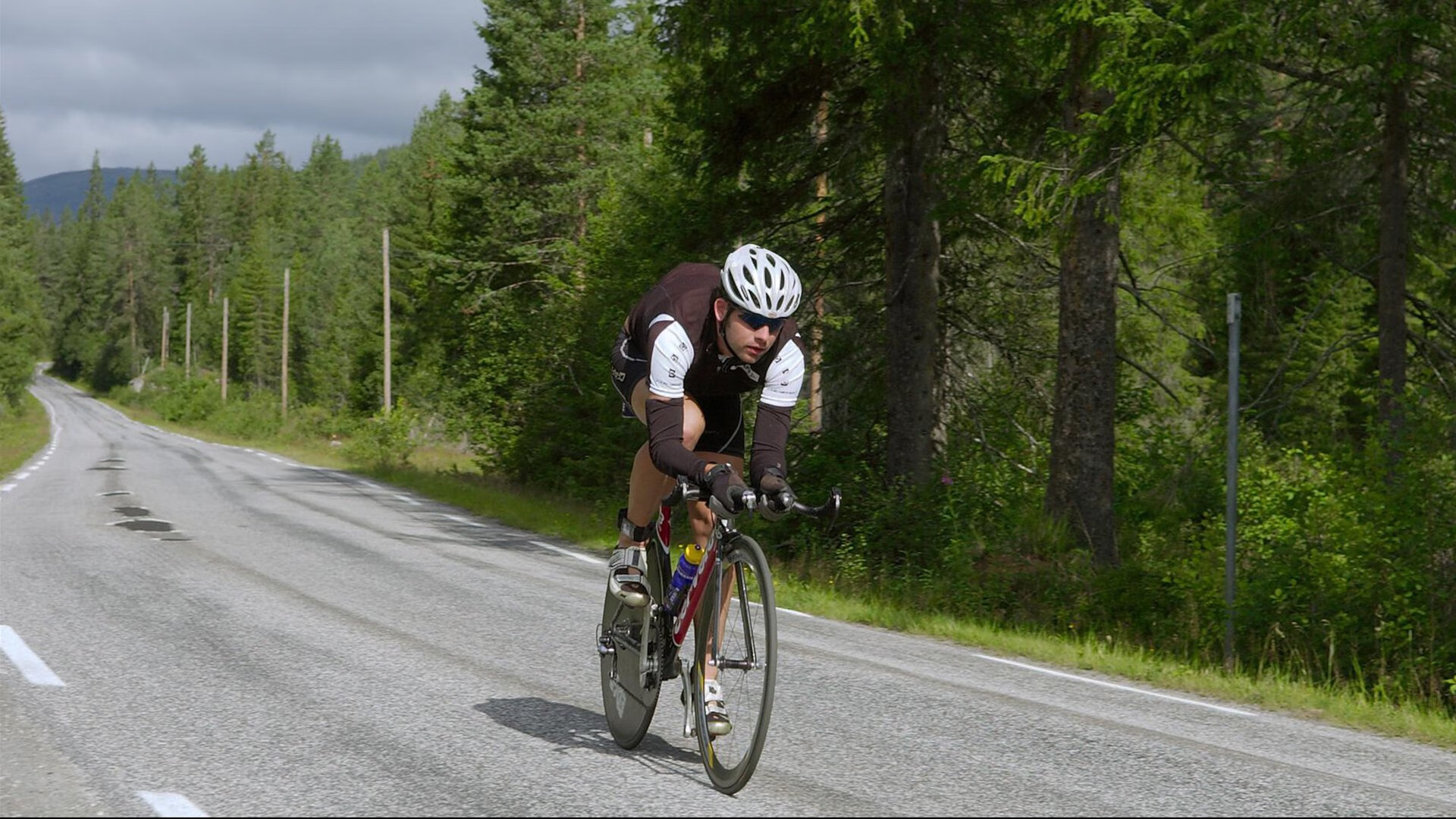 南美风暴冻结北欧神话，罗德里熔岩状态点燃阿根廷新纪元